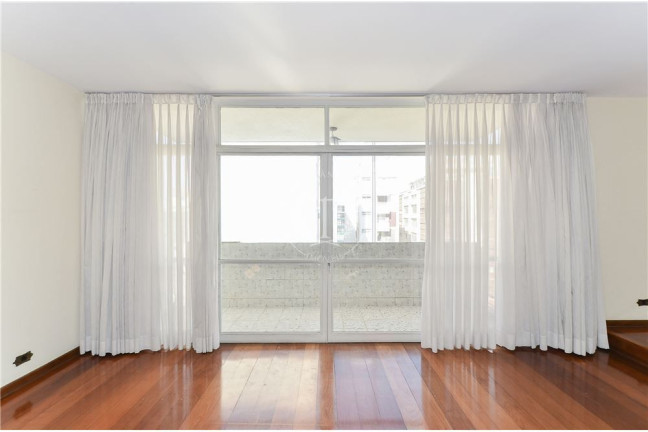 Imagem Apartamento com 3 Quartos à Venda, 210 m² em Santa Cecília - São Paulo