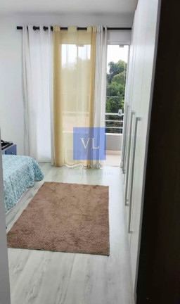 Imagem Casa com 3 Quartos à Venda, 160 m² em Santa Cândida - Curitiba Imagem Casa com 3 Quartos à Venda, 160 m² em Santa Cândida - Curitiba
