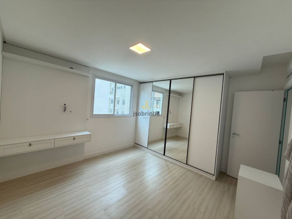 Imagem Apartamento com 3 Quartos para Alugar, 130 m² em Meia Praia - Itapema