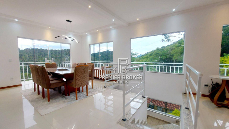 Imagem Casa com 4 Quartos à Venda, 223 m² em Albuquerque - Teresópolis Imagem Casa com 4 Quartos à Venda, 223 m² em Albuquerque - Teresópolis