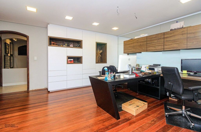 Imagem Casa com 5 Quartos à Venda, 648 m² em Tristeza - Porto Alegre