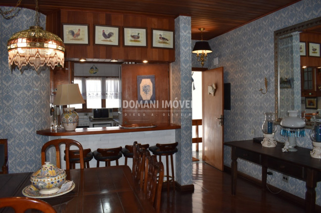 Imagem Imóvel com 4 Quartos à Venda, 162 m² em Região De Capivari - Campos Do Jordão Imagem Imóvel com 4 Quartos à Venda, 162 m² em Região De Capivari - Campos Do Jordão