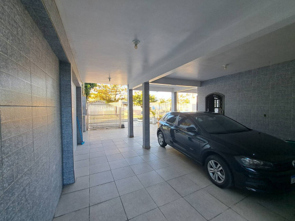 Imagem Sobrado com 5 Quartos à Venda, 330 m² em Balneário Santa Terezinha - Pontal Do Paraná Imagem Sobrado com 5 Quartos à Venda, 330 m² em Balneário Santa Terezinha - Pontal Do Paraná