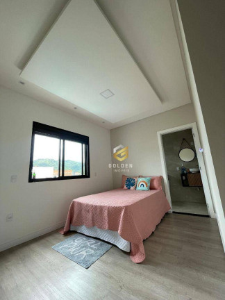 Imagem Sobrado com 3 Quartos à Venda, 120 m² em Bairro Rio Pequeno - Camboriú Imagem Sobrado com 3 Quartos à Venda, 120 m² em Bairro Rio Pequeno - Camboriú