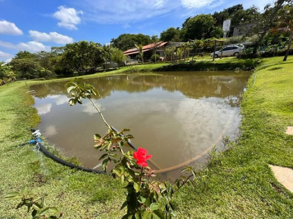 Imagem Chácara com 2 Quartos à Venda, 430 m² em Condomínio Miraflores - Hidrolândia Imagem Chácara com 2 Quartos à Venda, 430 m² em Condomínio Miraflores - Hidrolândia