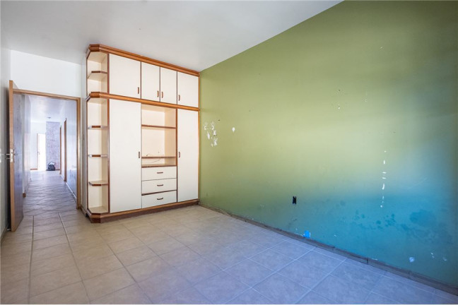 Imagem Casa com 6 Quartos à Venda,  em Córrego Grande - Florianópolis