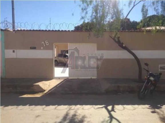 Casa com 3 Quartos à Venda, 300 m² em Delfino Magalhães - Montes Claros