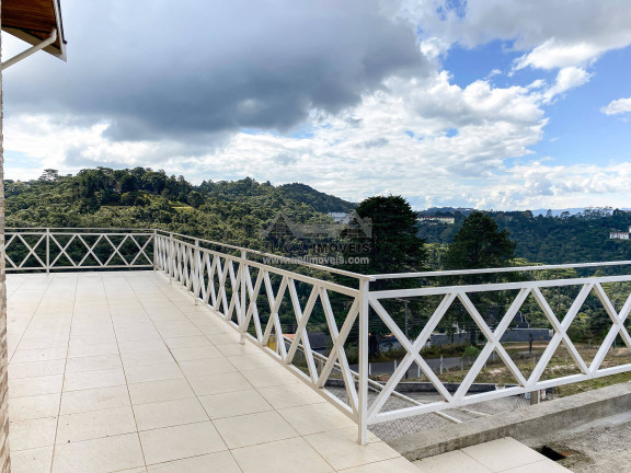 Imagem Casa com 6 Quartos à Venda, 260 m² em Recanto Das Araucárias - Campos Do Jordão