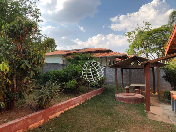 Imagem Casa com 2 Quartos à Venda, 198 m² em Usina - Atibaia