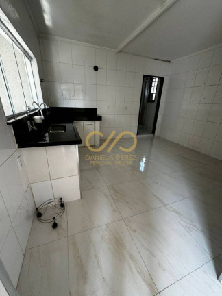 Imagem Casa com 3 Quartos à Venda, 300 m² em Canto Do Forte - Praia Grande Imagem Casa com 3 Quartos à Venda, 300 m² em Canto Do Forte - Praia Grande