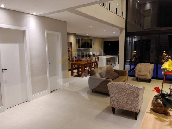 Imagem Casa com 3 Quartos à Venda, 218 m² em Suru - Santana De Parnaíba Imagem Casa com 3 Quartos à Venda, 218 m² em Suru - Santana De Parnaíba