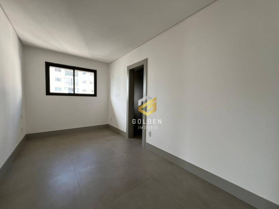 Imagem Apartamento com 3 Quartos à Venda, 249 m² em Pioneiros - Balneário Camboriú Imagem Apartamento com 3 Quartos à Venda, 249 m² em Pioneiros - Balneário Camboriú