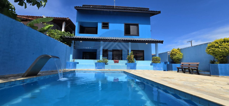 Casa com 5 Quartos à Venda,  em Jardim Santa Terezinha - Itanhaém