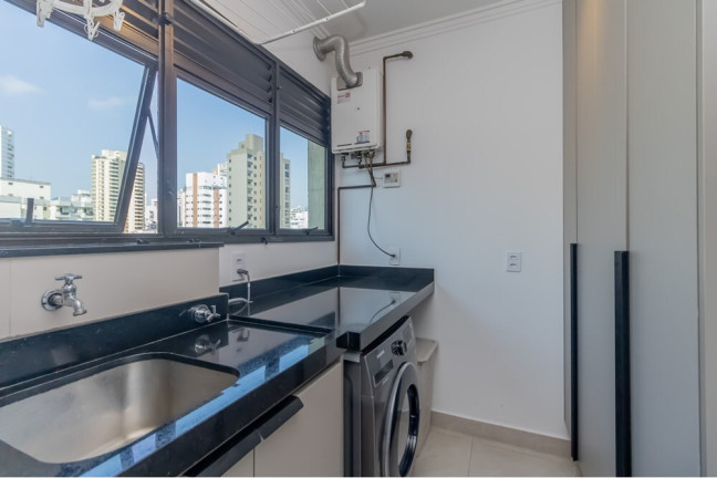 Imagem Apartamento com 3 Quartos à Venda, 123 m² em Real Parque - São Paulo Imagem Apartamento com 3 Quartos à Venda, 123 m² em Real Parque - São Paulo