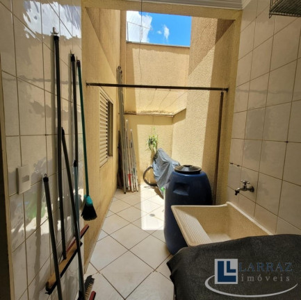 Imóvel com 2 Quartos à Venda, 77 m² em Lagoinha - Ribeirão Preto