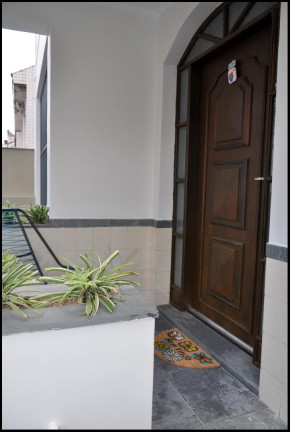 Sobrado com 3 Quartos à Venda, 207 m² em Gonzaga - Santos