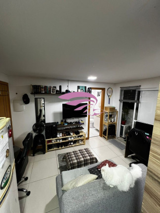Imagem Imóvel com 1 Quarto à Venda, 27 m² em Centro - Curitiba Imagem Imóvel com 1 Quarto à Venda, 27 m² em Centro - Curitiba