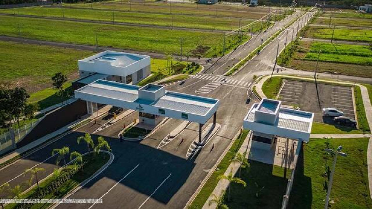 Imagem Casa de Condomínio com 3 Quartos à Venda, 230 m² em Condomínio Belvedere Ii - Cuiabá