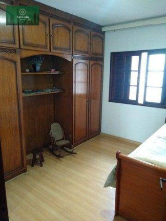 Imagem Sobrado com 4 Quartos à Venda, 280 m² em Jardim Santa Clara - Guarulhos Imagem Sobrado com 4 Quartos à Venda, 280 m² em Jardim Santa Clara - Guarulhos