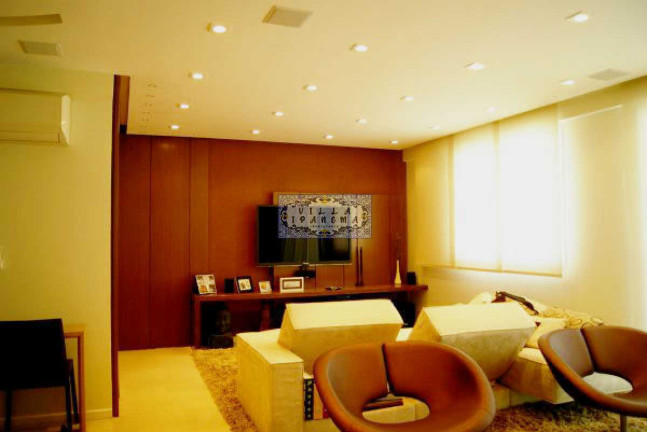 Imagem Apartamento com 2 Quartos à Venda, 123 m² em Santa Rosa - Niterói