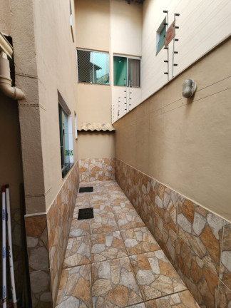 Imagem Casa com 3 Quartos à Venda, 150 m² em Cabral - Contagem