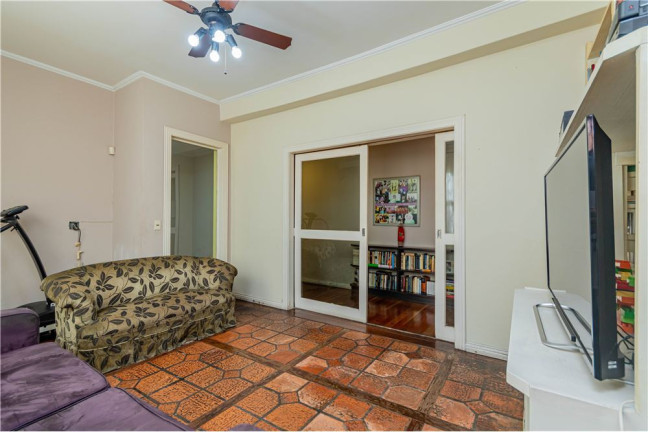 Imagem Casa com 4 Quartos à Venda, 360 m² em Menino Deus - Porto Alegre