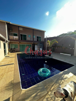 Sobrado com 5 Quartos à Venda, 200 m² em Jardim California - Caraguatatuba