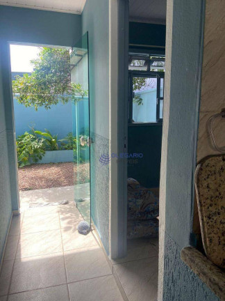 Imagem Casa com 3 Quartos à Venda, 140 m² em Armação - Penha