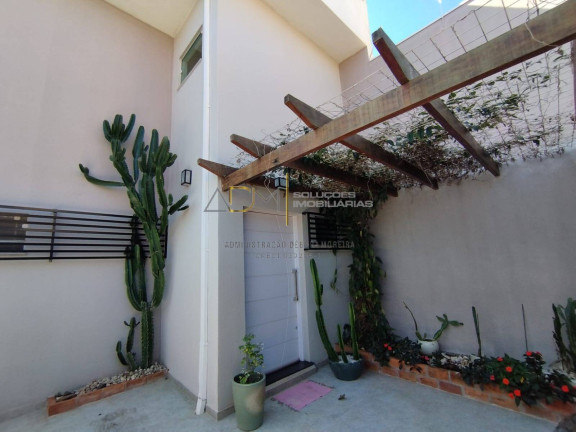 Imagem Casa com 3 Quartos à Venda, 270 m² em Centro - Botucatu