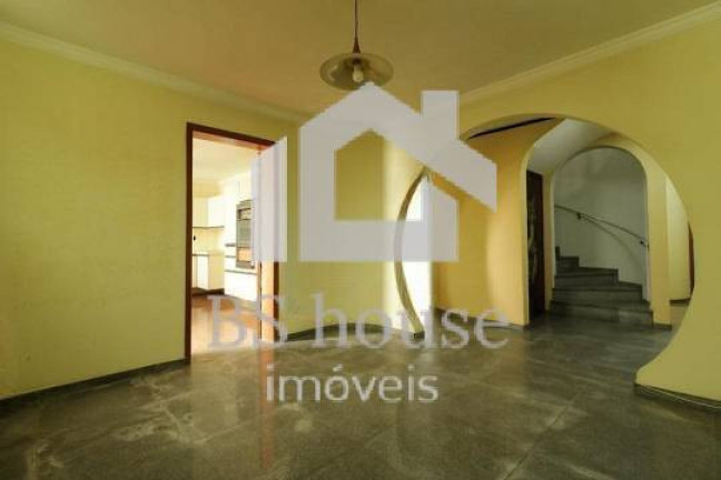 Imagem Sobrado com 4 Quartos para Alugar, 311 m² em Jardim - Santo André