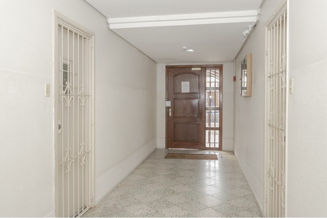 Imagem Apartamento com 2 Quartos à Venda, 70 m² em Menino Deus - Porto Alegre