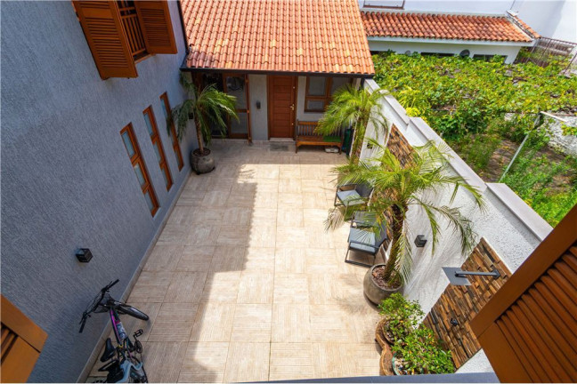 Imagem Casa com 3 Quartos à Venda, 220 m² em Partenon - Porto Alegre