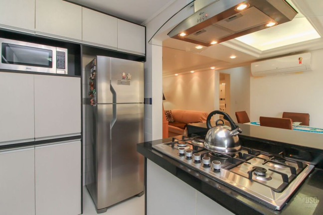 Imagem Apartamento com 3 Quartos à Venda, 71 m² em Vila Nova - Porto Alegre