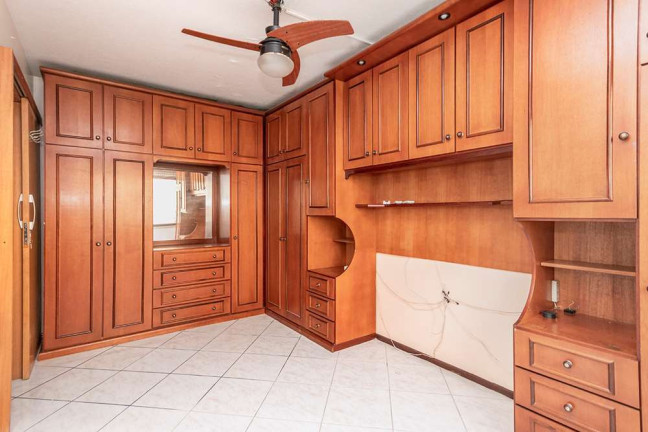 Imagem Apartamento com 2 Quartos à Venda, 65 m² em Teresópolis - Porto Alegre