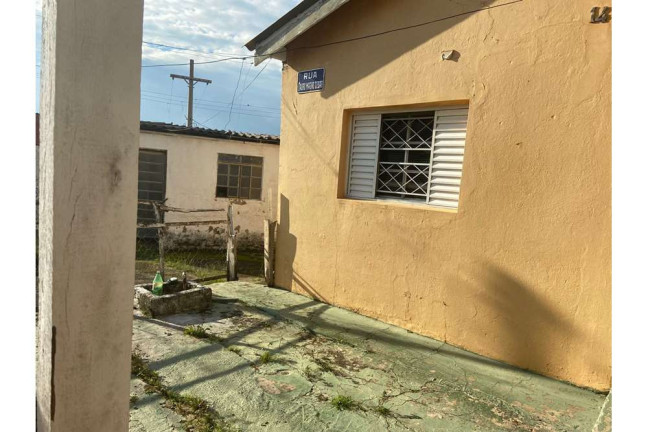 Imagem Casa com 2 Quartos à Venda, 104 m² em Jardim Primavera - Salto De Pirapora