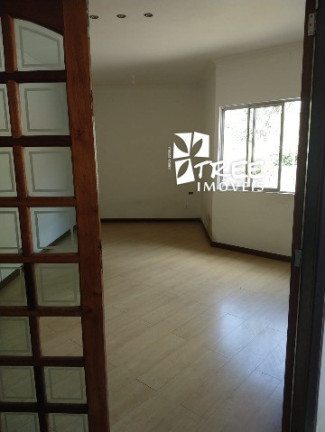 Imagem Sobrado com 3 Quartos à Venda, 300 m² em Jordanópolis - Arujá