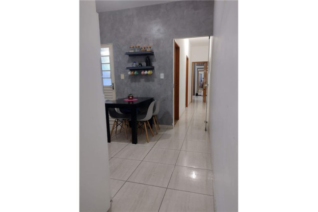 Imagem Casa com 3 Quartos à Venda,  em Vila São José - Taubaté