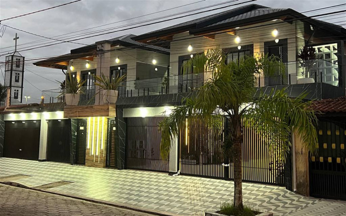 Casa com 2 Quartos à Venda, 55 m² em Maracanã - Praia Grande