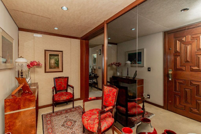Imagem Apartamento com 3 Quartos à Venda, 185 m² em Moinhos De Vento - Porto Alegre