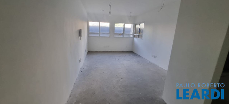 Imagem Sala Comercial à Venda, 31 m² em Centro - Santo André Imagem Sala Comercial à Venda, 31 m² em Centro - Santo André