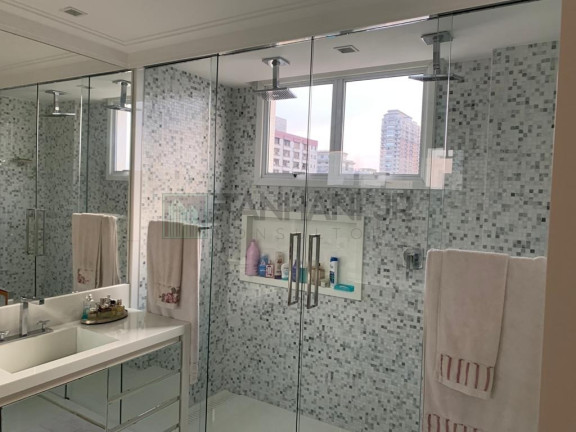 Imagem Imóvel com 4 Quartos à Venda, 245 m² em Jardim Europa - São Paulo Imagem Imóvel com 4 Quartos à Venda, 245 m² em Jardim Europa - São Paulo
