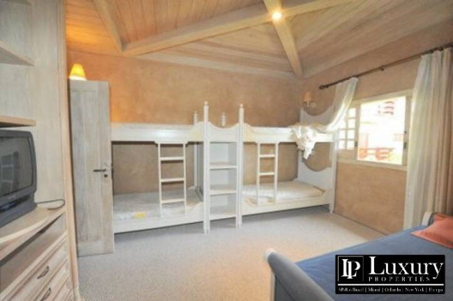 Imagem Casa com 6 Quartos à Venda, 400 m² em Capivari - Campos Do Jordão