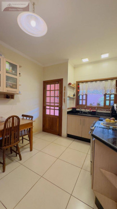 Imagem Casa com 3 Quartos à Venda, 251 m² em Bragança Paulista