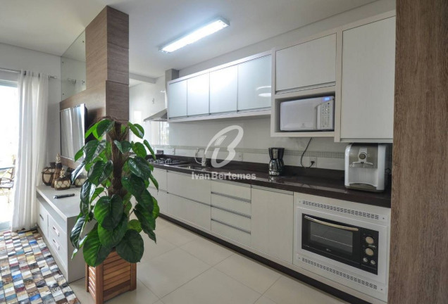 Imagem Apartamento com 3 Quartos para Temporada, em Mariscal - Bombinhas Imagem Apartamento com 3 Quartos para Temporada, em Mariscal - Bombinhas