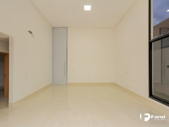Imagem Casa de Condomínio com 4 Quartos à Venda, 215 m² em Residencial Goiânia Golfe Clube - Goiânia Imagem Casa de Condomínio com 4 Quartos à Venda, 215 m² em Residencial Goiânia Golfe Clube - Goiânia