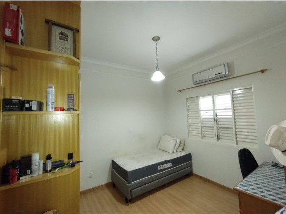 Imagem Casa com 4 Quartos à Venda, 284 m² em Vila Bressani - Paulínia