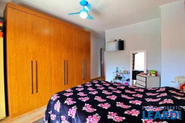 Imagem Sobrado com 3 Quartos à Venda, 159 m² em Vila Floresta - Santo André Imagem Sobrado com 3 Quartos à Venda, 159 m² em Vila Floresta - Santo André