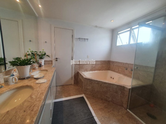 Imagem Apartamento com 4 Quartos para Alugar, 226 m² em Vila Nova Conceição - São Paulo