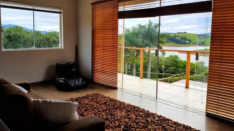 Imagem Casa com 8 Quartos à Venda, 1.000 m² em Imóvel Na Represa - Piracaia