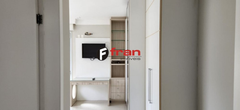 Imagem Casa com 4 Quartos à Venda, 400 m² em Córrego Grande - Florianópolis Imagem Casa com 4 Quartos à Venda, 400 m² em Córrego Grande - Florianópolis